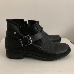 BCBGeneration Black Ankle Boot